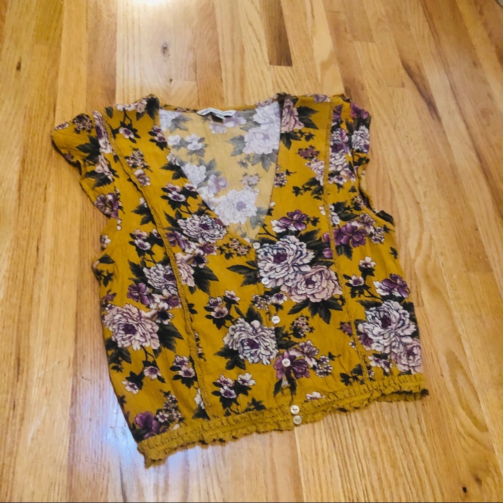 A&E crop top